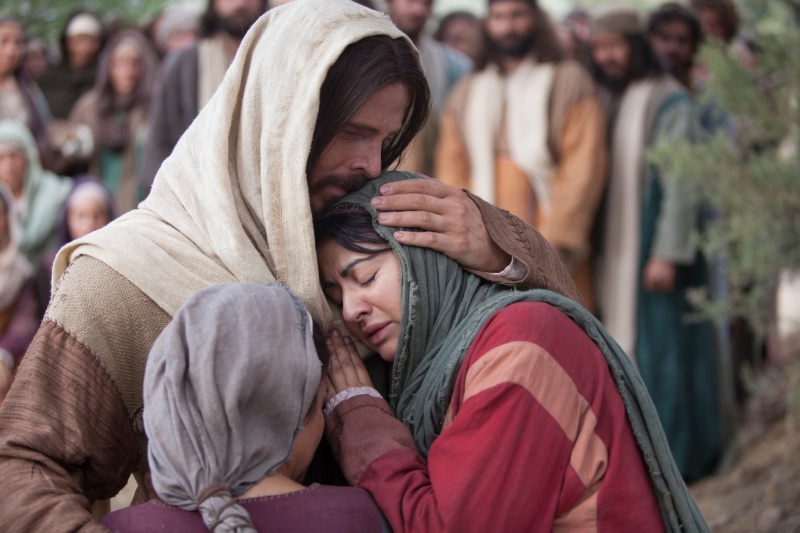 Jesus-Hugging-Woman[1]